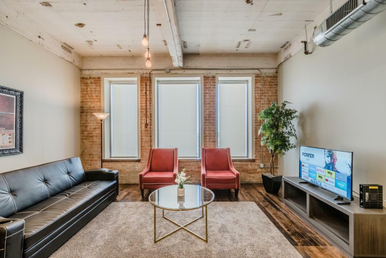 Regal Stays Corporate Apartments - Downtown Dallas Exterior photo