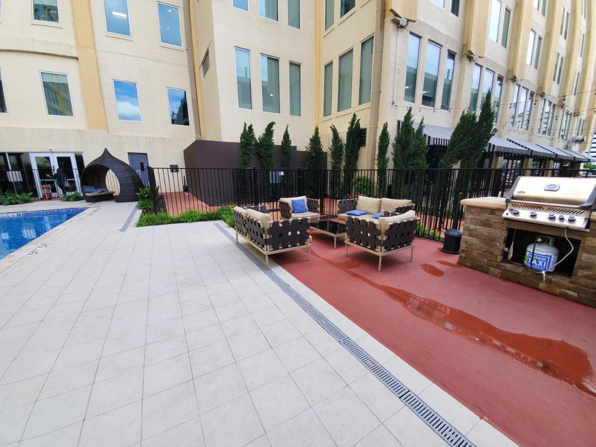 Regal Stays Corporate Apartments - Downtown Dallas Exterior photo
